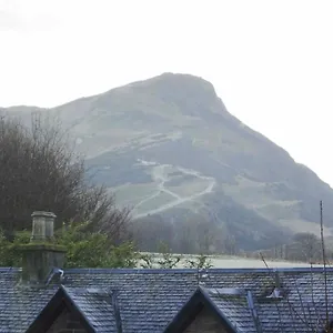 Apartment Stunning View 2 Bedrooms, Edinburgh