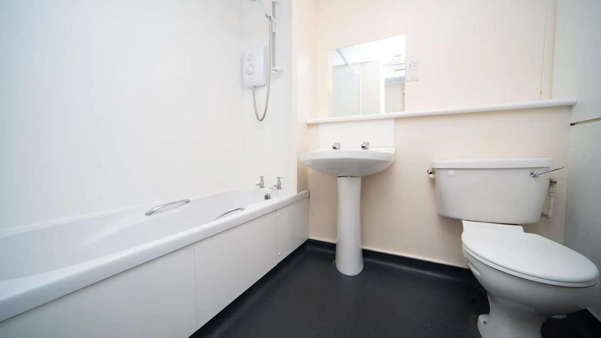 Joivy Budget 4,5 And 6 Bed Private Flats, In Historic Old Town (Adults Only) Edinburgh United Kingdom